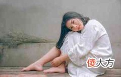 男人主动问你感情经历（男人喜欢感情空白的女生吗）